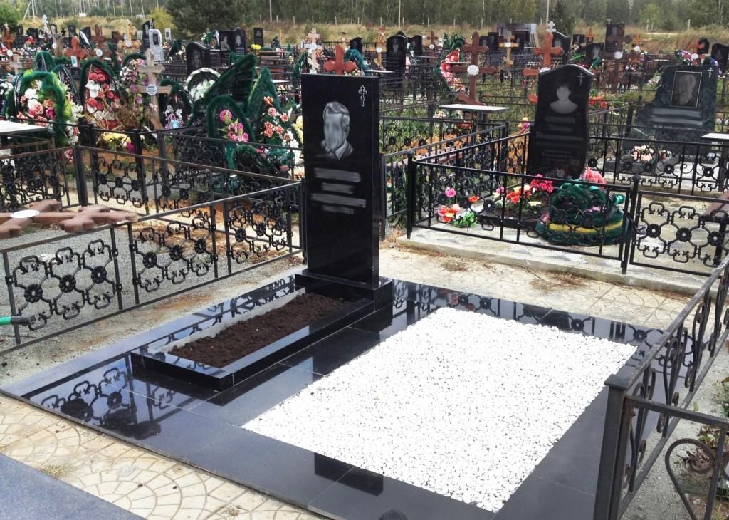 Благоустройство памятника на кладбище